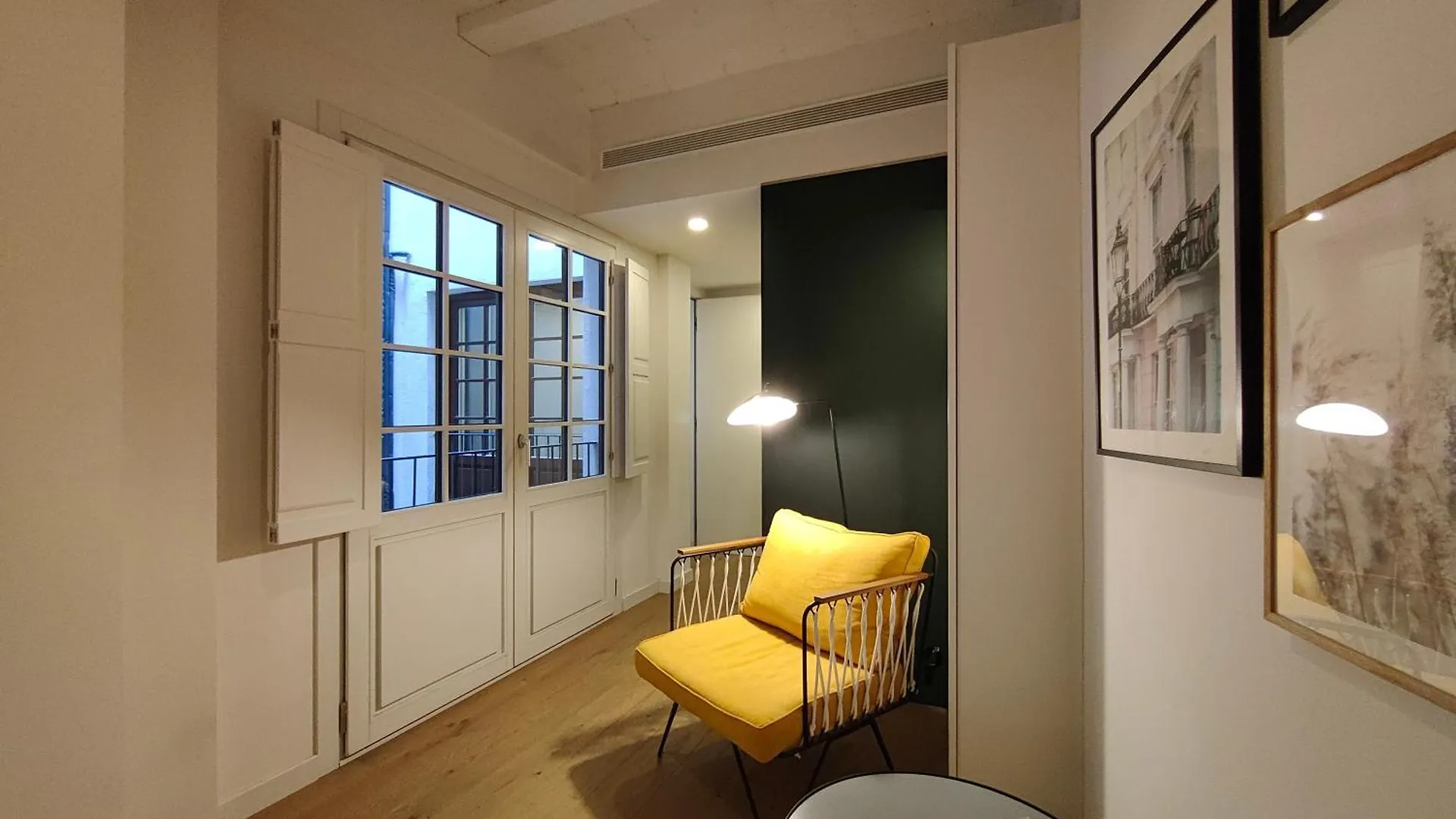 Luxury 2Br&2Washrooms City Center Barcelona Apartment