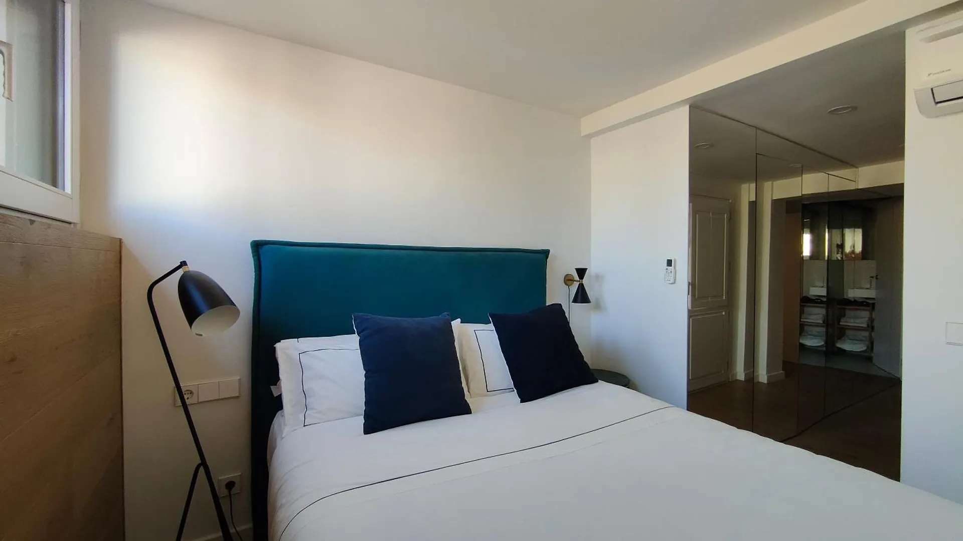 Luxury 2Br&2Washrooms City Center Barcelona Apartment