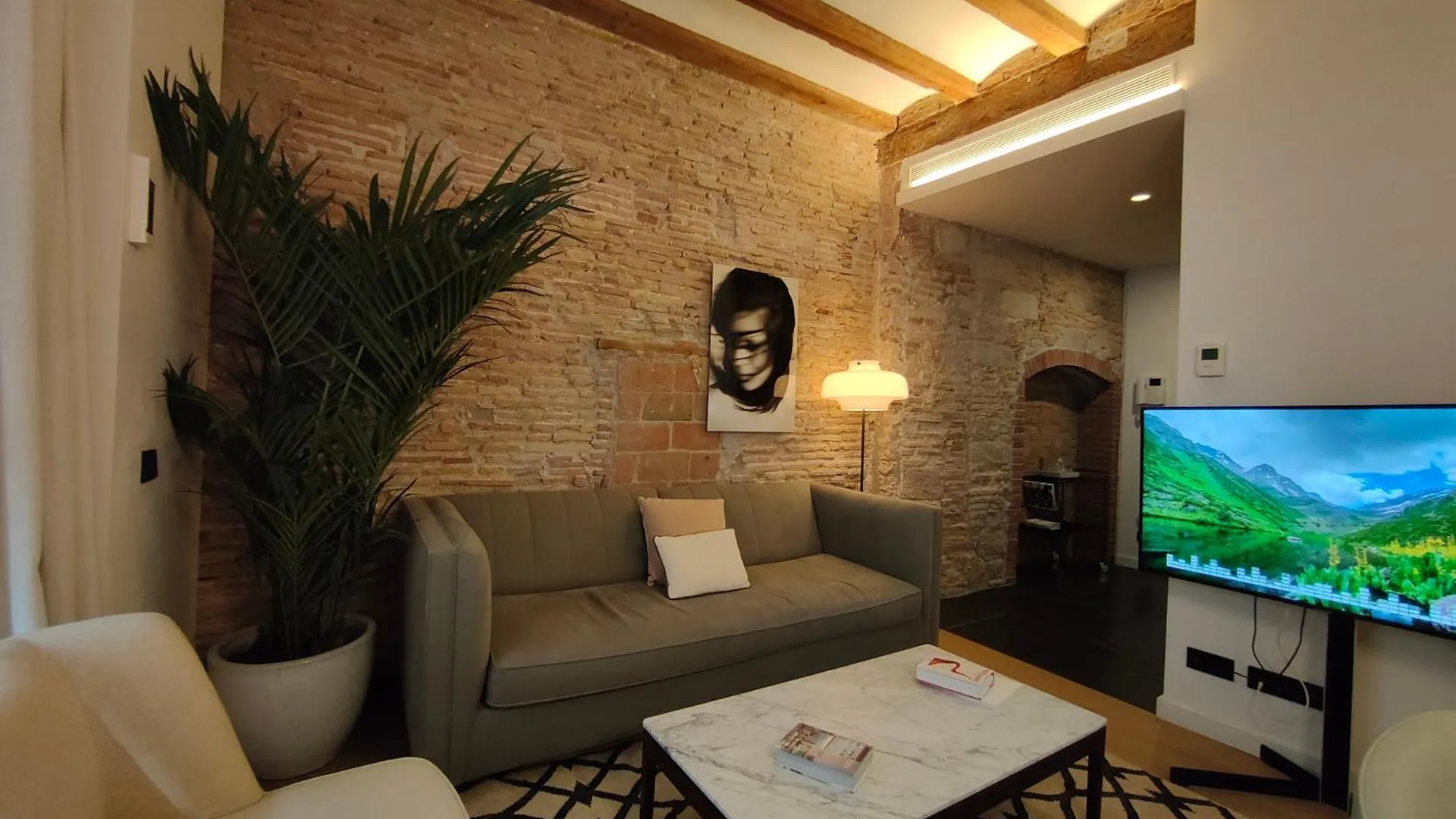 Apartment Luxury 2Br&2Washrooms City Center Barcelona