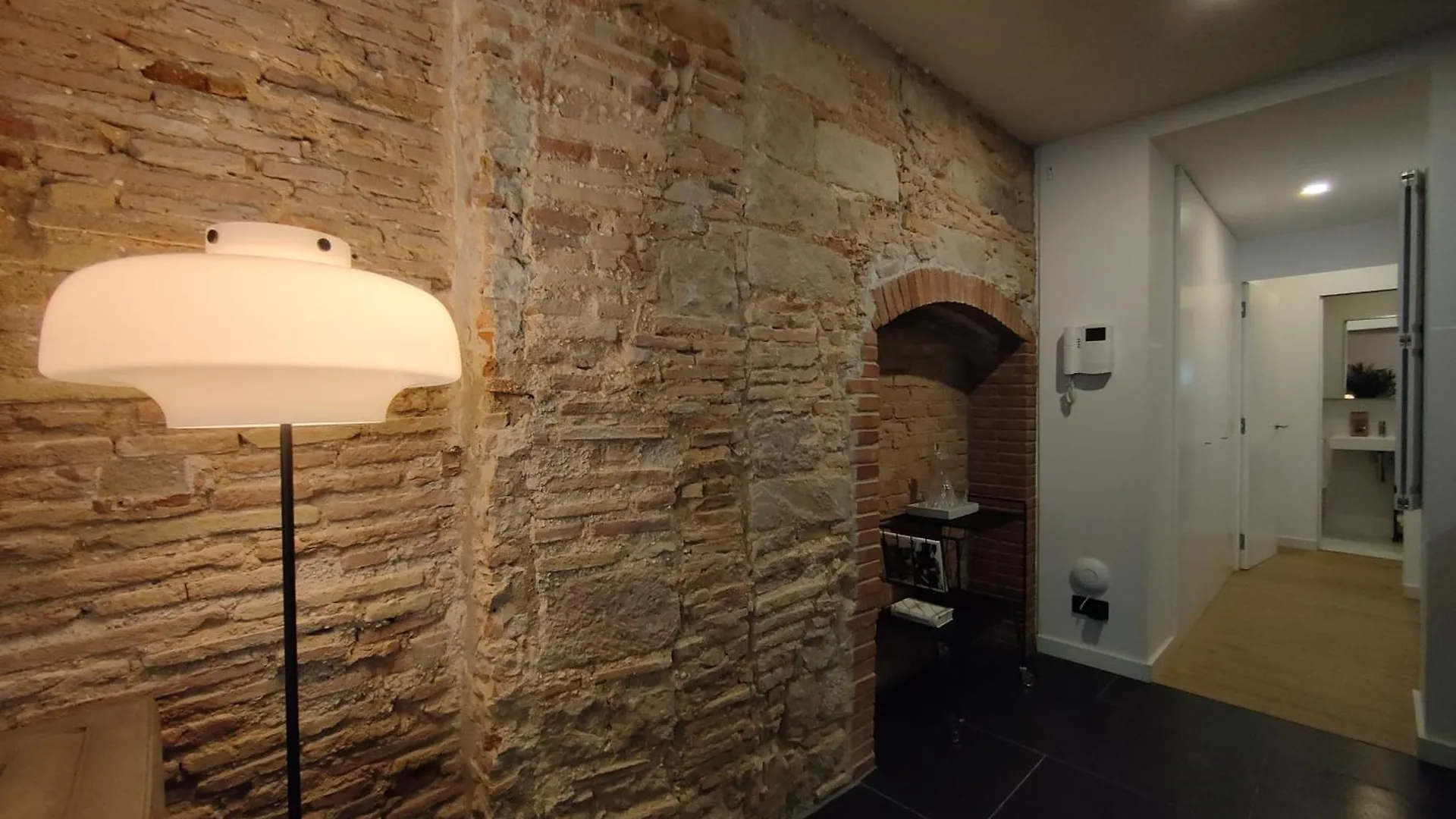 Luxury 2Br&2Washrooms City Center Barcelona Apartment