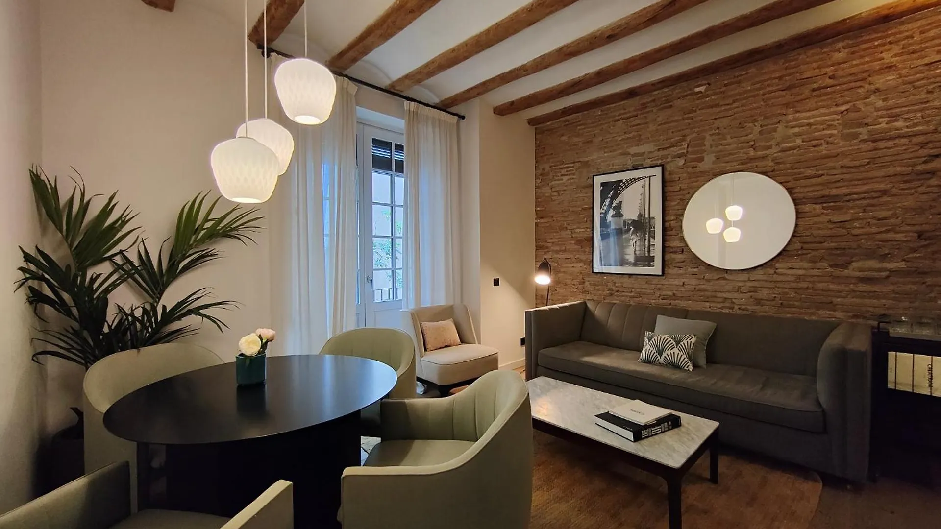Luxury 2Br&2Washrooms City Center Barcelona