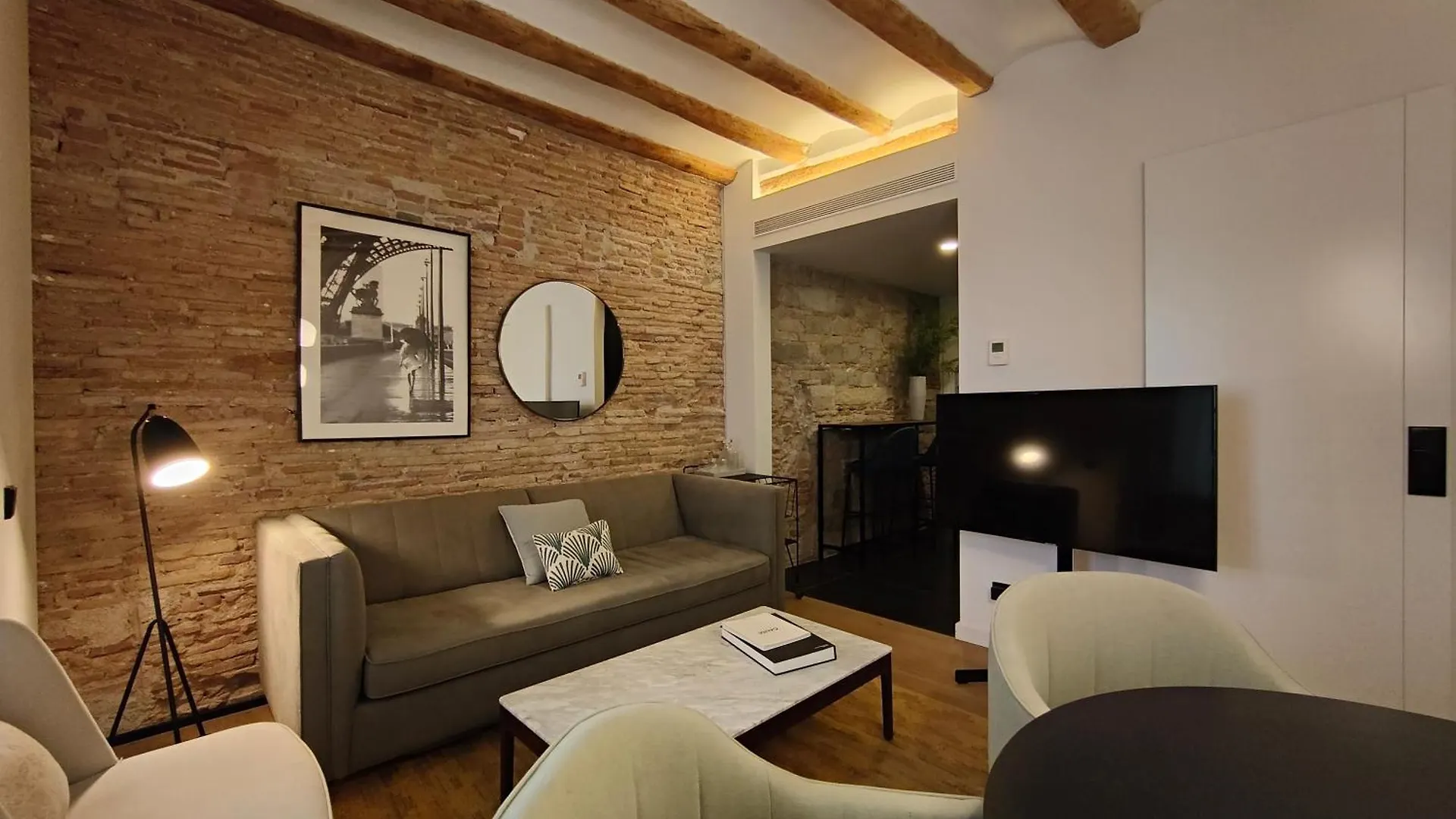 Apartment Luxury 2Br&2Washrooms City Center Barcelona