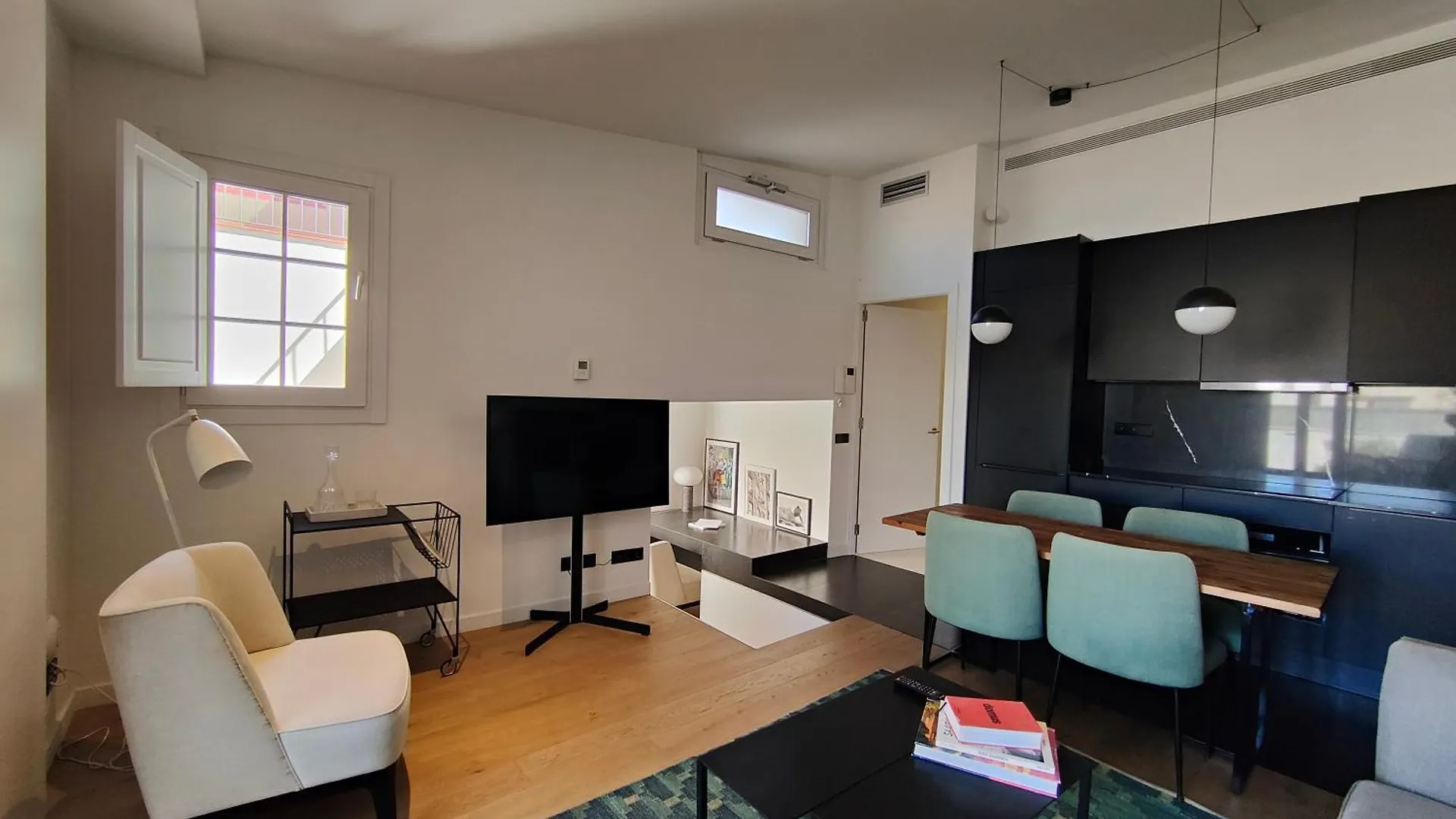 Luxury 2Br&2Washrooms City Center Barcelona