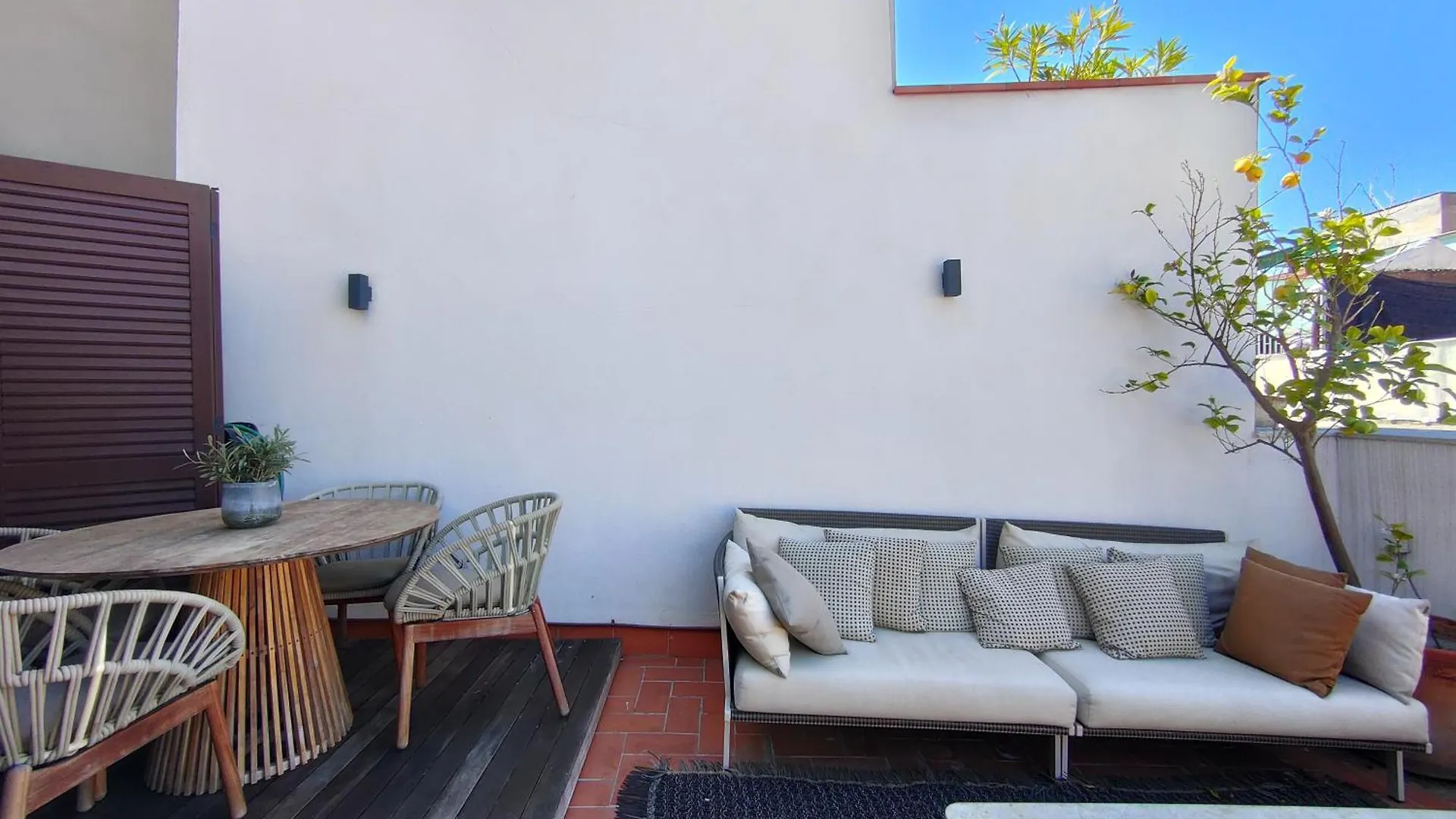 Luxury 2Br&2Washrooms City Center Barcelona Spain